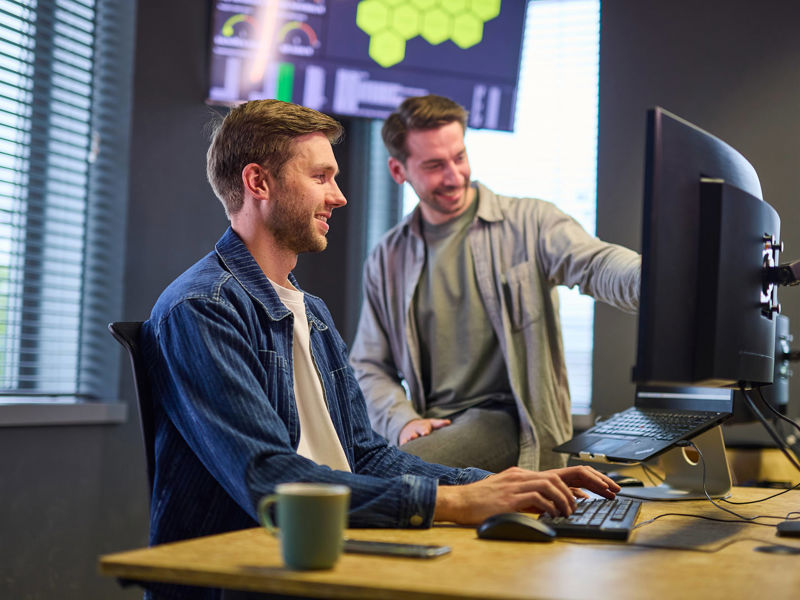 developers aan het werk bij TRES